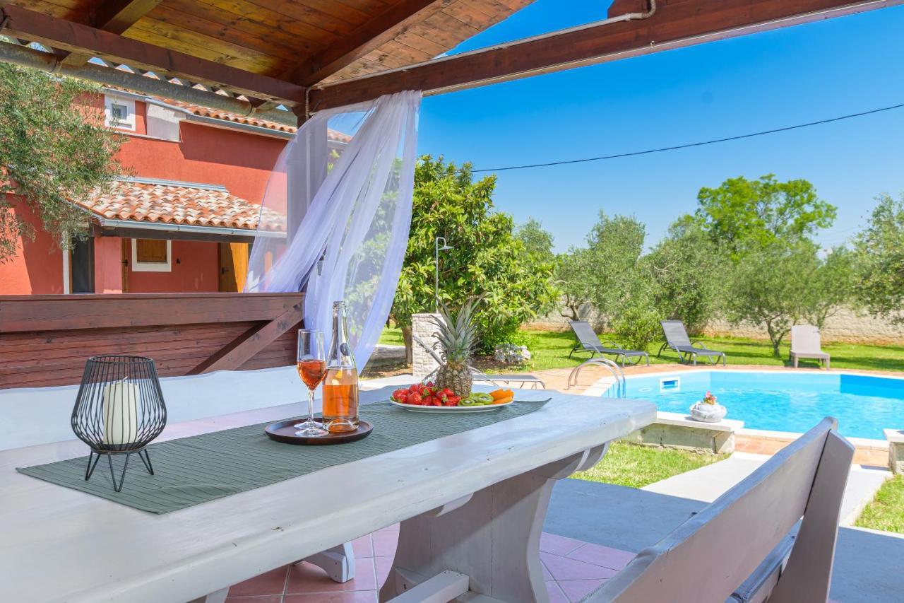 Villa Carla With Private Pool & Kids Playground - Pet Friendly Mutvoran Exterior foto