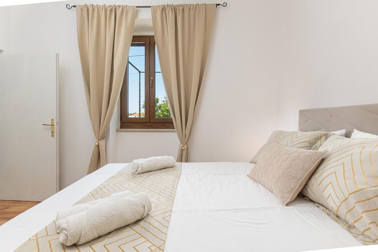 Villa Carla With Private Pool & Kids Playground - Pet Friendly Mutvoran Exterior foto